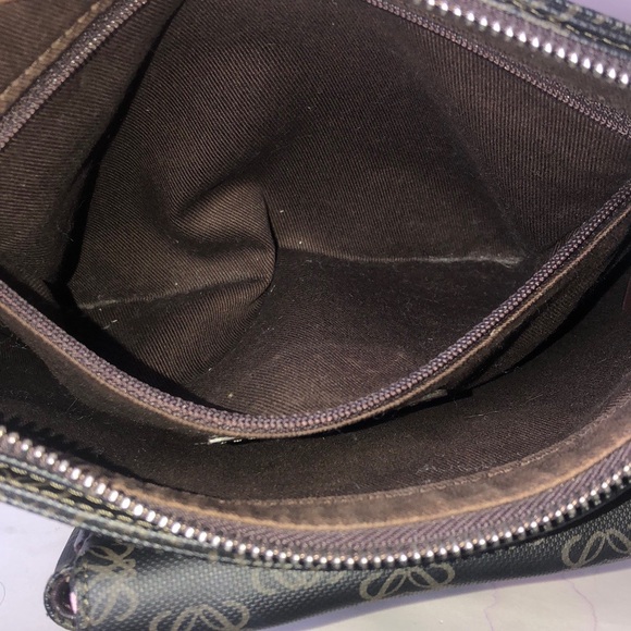 VINTAGE LOEWE Anagram Crossbody Messenger Bag with Matching Pouch On Front - Picture 9 of 17